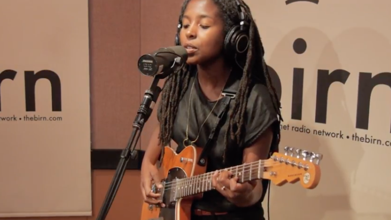 Aisha Burns Performance on BIRN Alive | Berklee